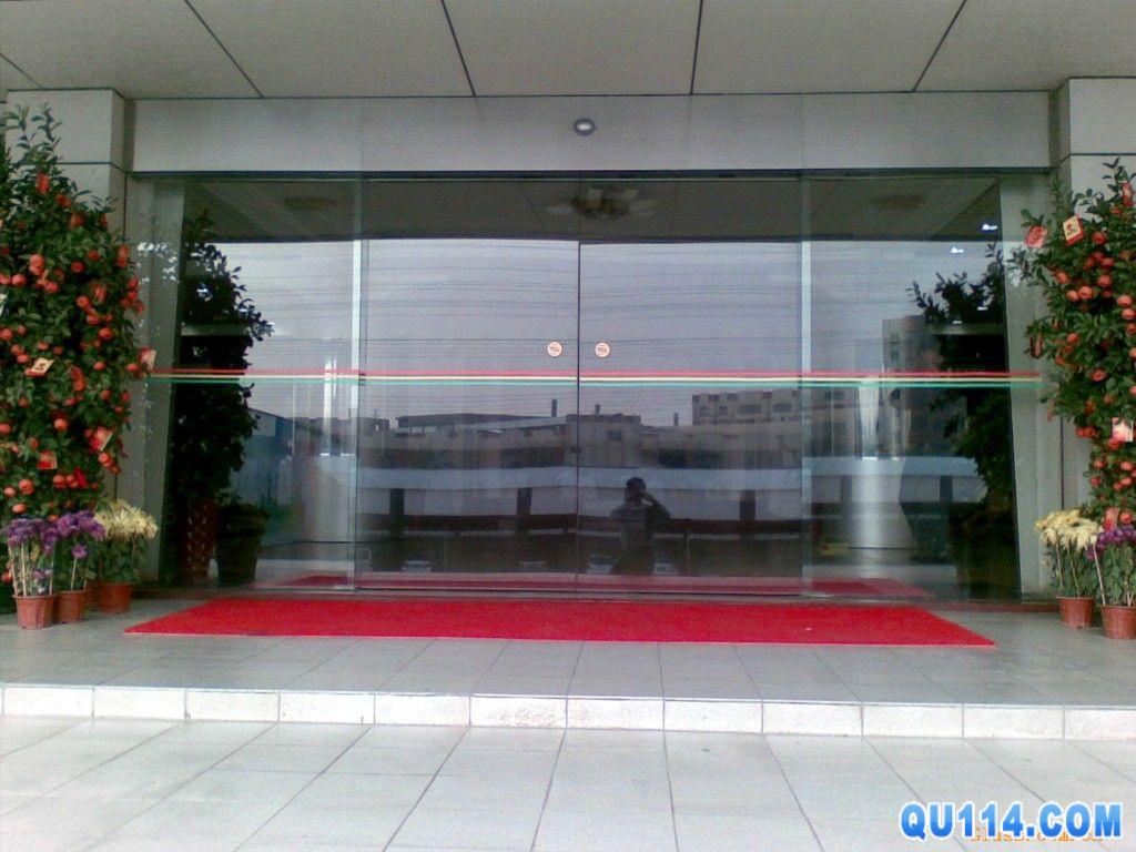 门业图片-门窗安装西城区安装感应门玻璃感应门gym图片